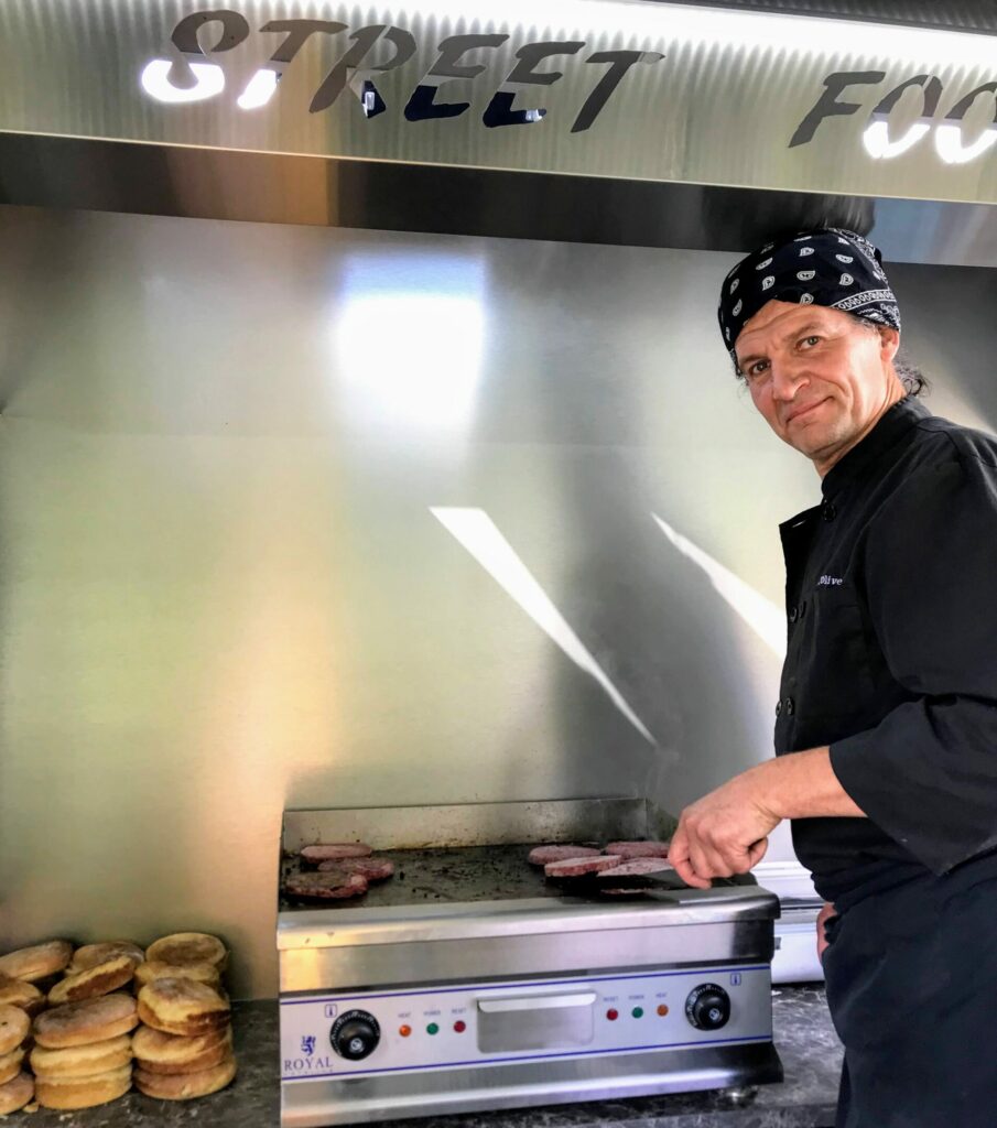 Olivier, sa plancha et son food truck